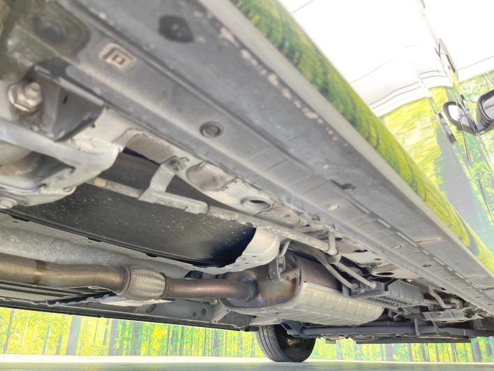 2019 Nissan Serena DAA-GFC27 (UW-69f2a44a87e1e)[23]