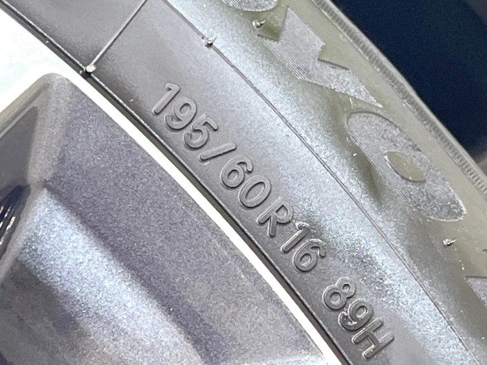 2019 Nissan Serena DAA-GFC27 (UW-69f2a44a87e1e)[18]