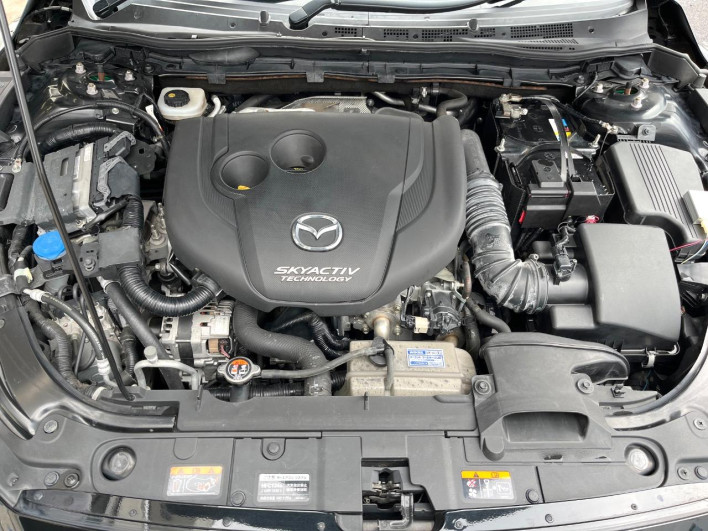 2015 Mazda Atenza Sedan LDA-GJ2FP (UW-69f2a4510c4ce)[4]