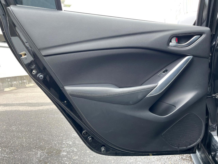 2015 Mazda Atenza Sedan LDA-GJ2FP (UW-69f2a4510c4ce)[12]