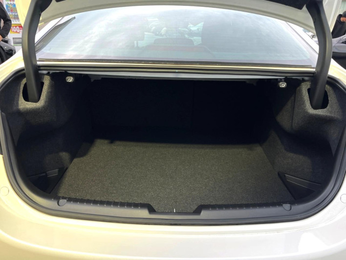 2020 Mazda Mazda 6 Sedan 3DA-GJ2FP (UW-69f2a451835fb)[25]