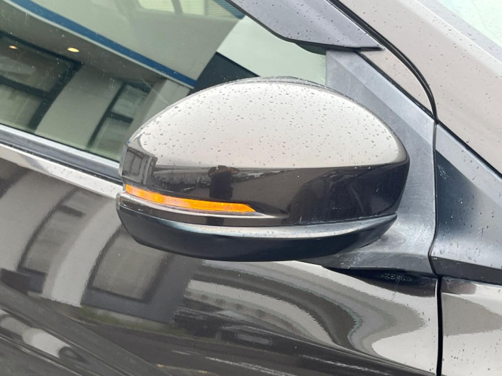 2015 Honda Grace DAA-GM4 (UW-69f2a4525b258)[8]