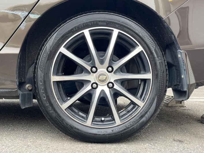 2015 Honda Grace DAA-GM4 (UW-69f2a4525b258)[12]