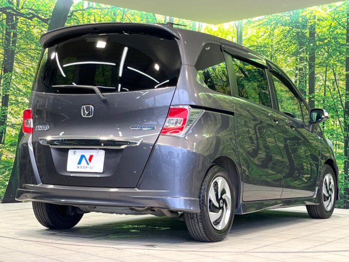 2015 Honda Freed hybrid DAA-GP3 (UW-69f2a4532863b)[13]