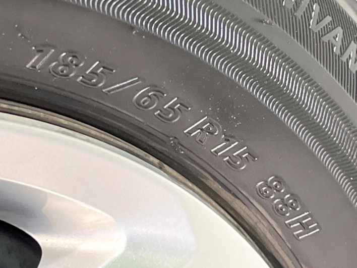 2015 Honda Freed hybrid DAA-GP3 (UW-69f2a4532863b)[23]