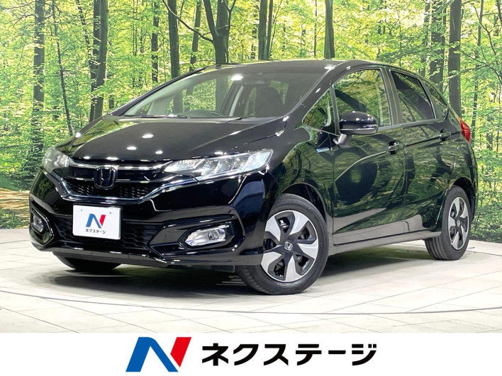 2017 Honda Fit Hybrid DAA-GP5 (UW-69f2a453395d5)[3]