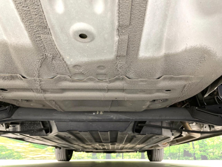 2017 Honda Fit Hybrid DAA-GP5 (UW-69f2a453395d5)[21]