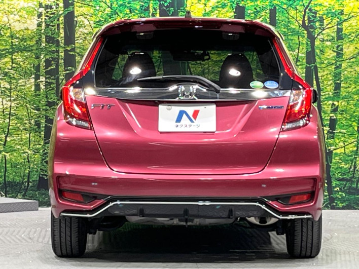 2017 Honda Fit Hybrid DAA-GP5 (UW-69f2a45397447)[10]