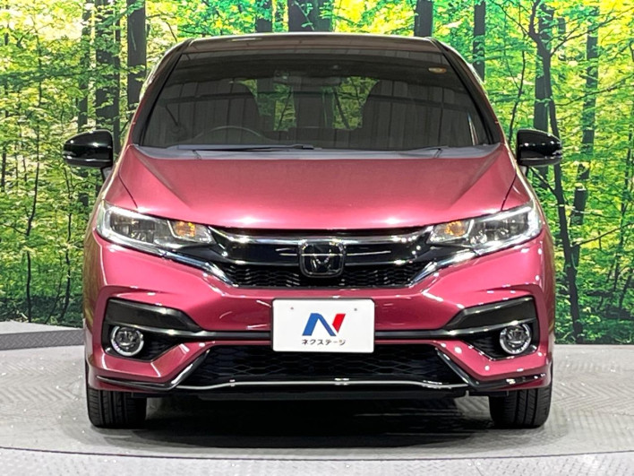 2017 Honda Fit Hybrid DAA-GP5 (UW-69f2a45397447)[6]