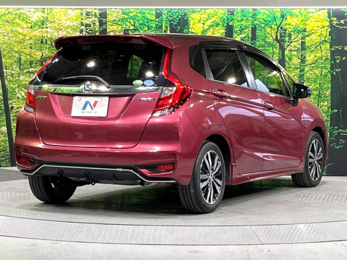 2017 Honda Fit Hybrid DAA-GP5 (UW-69f2a45397447)[9]