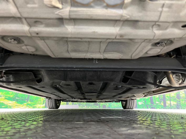 2017 Honda Fit Hybrid DAA-GP5 (UW-69f2a45397447)[18]