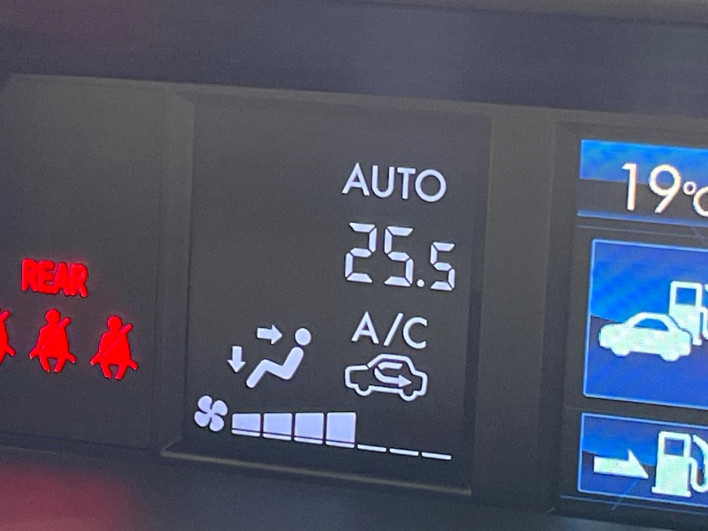 2014 Subaru XV DBA-GP7 (UW-69f2a455b41ef)[25]