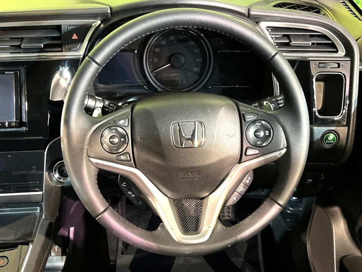 2018 Honda SHUTTLE DAA-GP8 (UW-69f2a45756d39)[5]