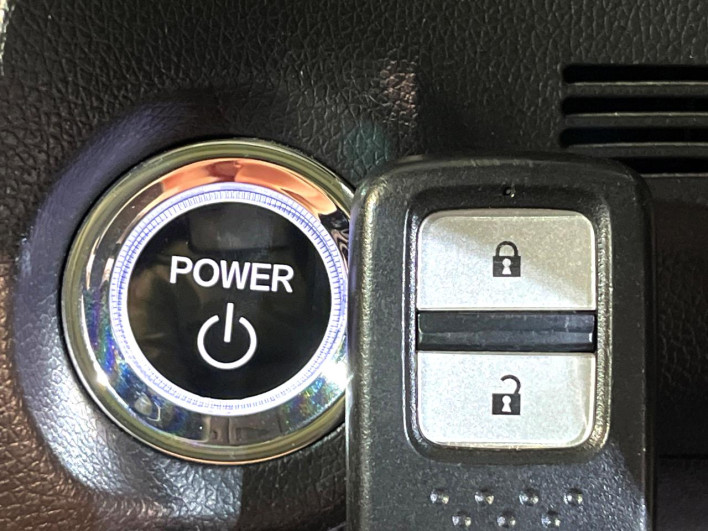 2018 Honda SHUTTLE DAA-GP8 (UW-69f2a45756d39)[15]