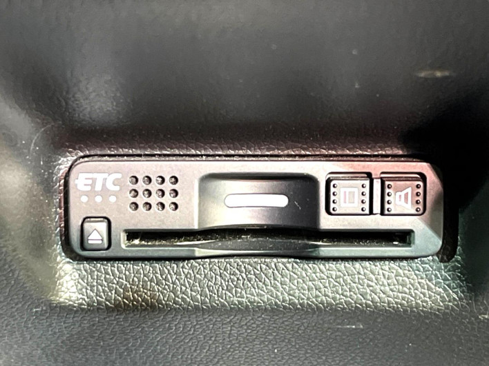 2018 Honda SHUTTLE DAA-GP8 (UW-69f2a45756d39)[14]