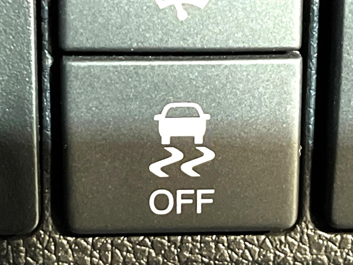 2018 Honda SHUTTLE DAA-GP8 (UW-69f2a45756d39)[13]