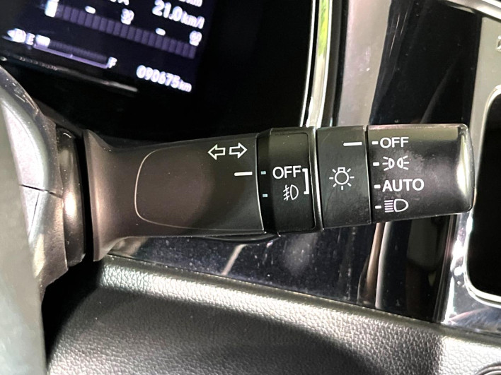 2018 Honda SHUTTLE DAA-GP8 (UW-69f2a45756d39)[28]