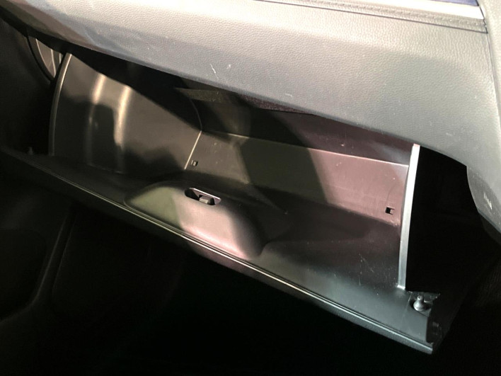 2018 Honda SHUTTLE DAA-GP8 (UW-69f2a45756d39)[19]