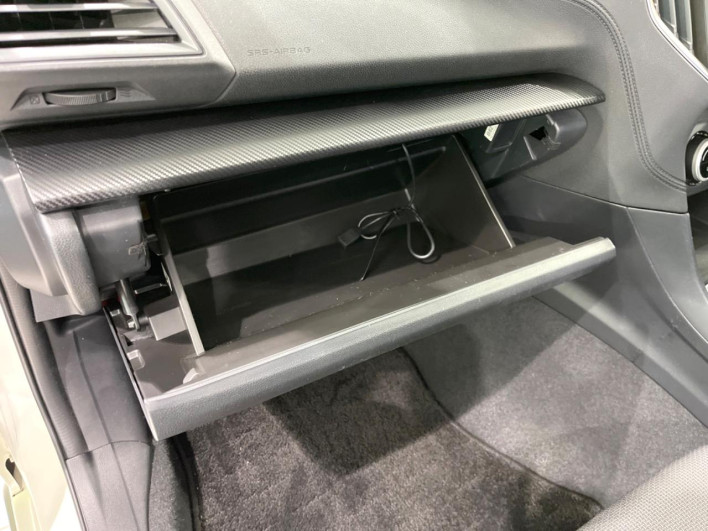 2018 Subaru XV DBA-GT3 (UW-69f2a45b07cde)[9]