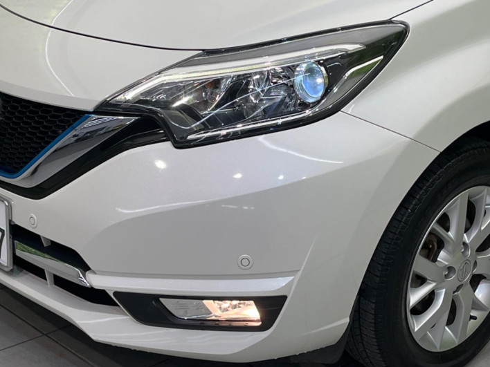 2017 Nissan Note DAA-HE12 (UW-69f2a46aa165b)[10]