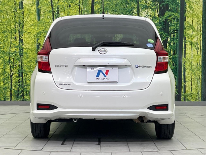 2017 Nissan Note DAA-HE12 (UW-69f2a46aa165b)[13]