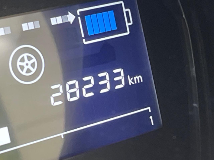 2017 Nissan Note DAA-HE12 (UW-69f2a46aa165b)[2]