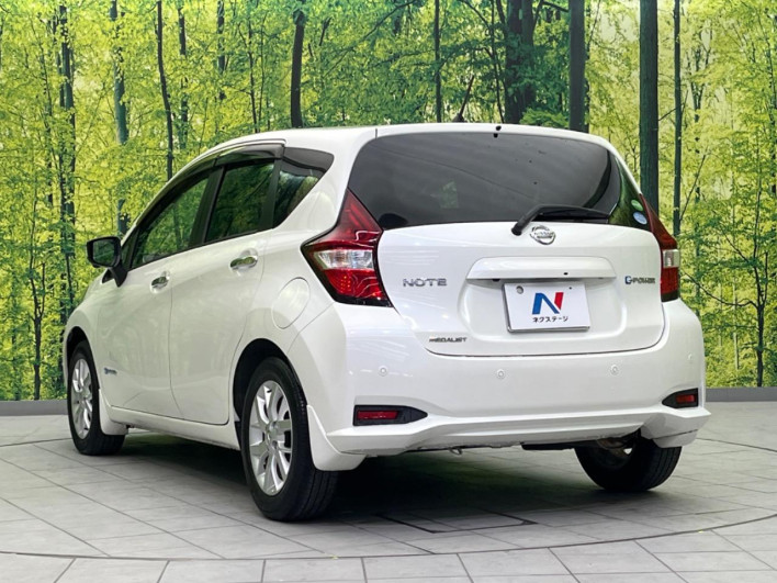 2017 Nissan Note DAA-HE12 (UW-69f2a46aa165b)[14]