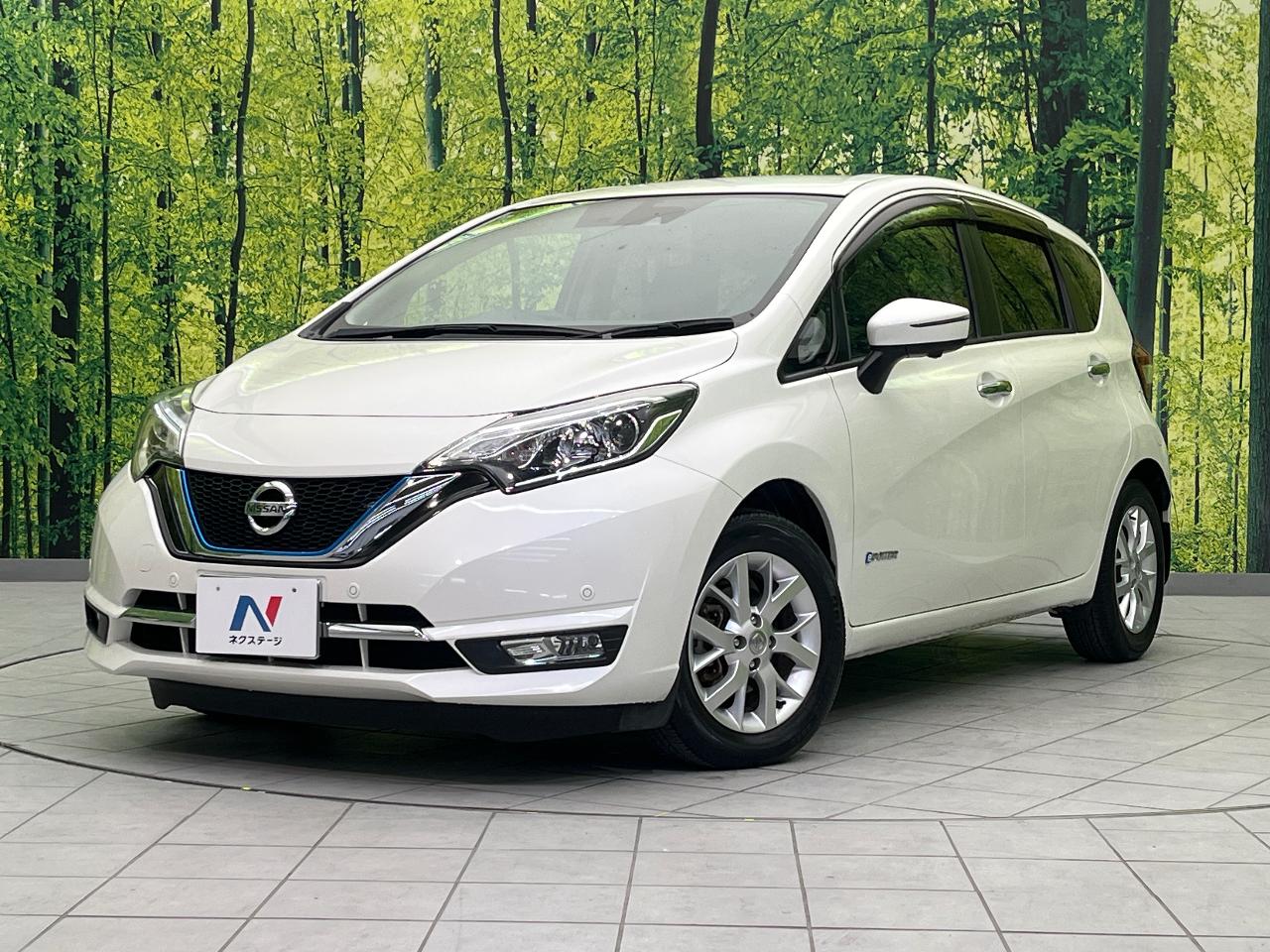2017 Nissan Note DAA-HE12