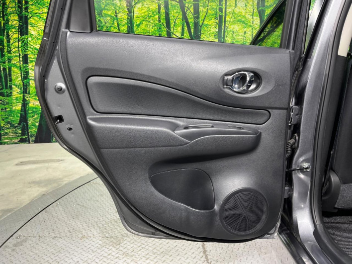 2020 Nissan Note DAA-HE12 (UW-69f2a46aecb9a)[28]