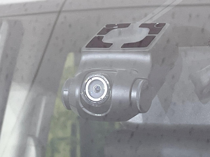 2013 Nissan Serena DAA-HFC26 (UW-69f2a471a0f34)[17]