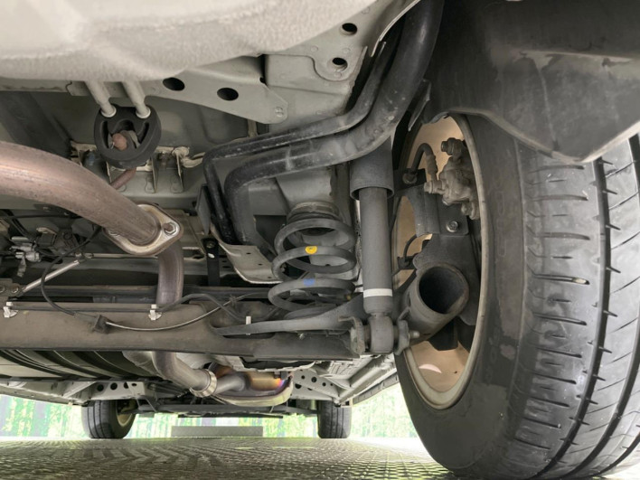 2013 Nissan Serena DAA-HFC26 (UW-69f2a471a0f34)[12]