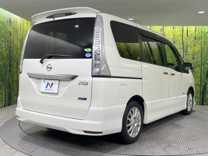 2013 Nissan Serena DAA-HFC26 (UW-69f2a471a0f34)[13]