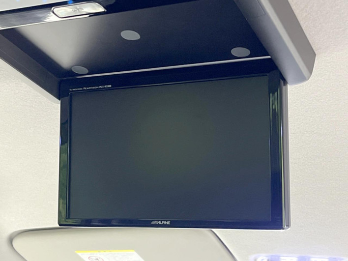 2013 Nissan Serena DAA-HFC26 (UW-69f2a471a0f34)[21]