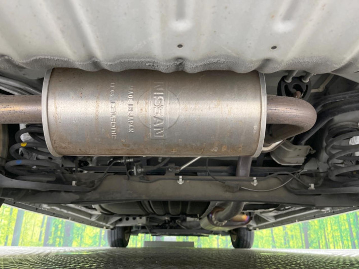 2013 Nissan Serena DAA-HFC26 (UW-69f2a471a0f34)[10]