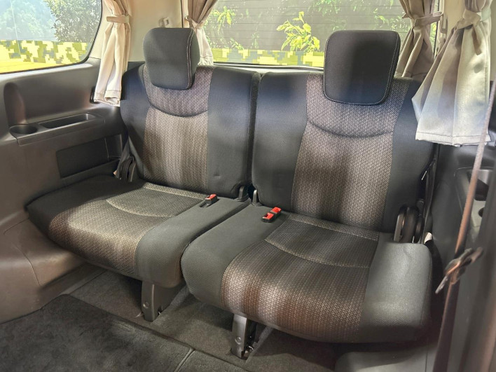 2015 Nissan Serena DAA-HFC26 (UW-69f2a471db24c)[22]