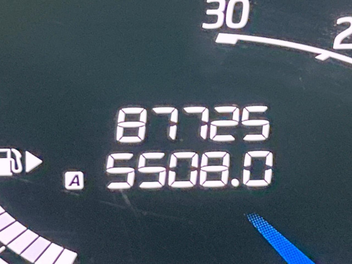 2015 Nissan Serena DAA-HFC26 (UW-69f2a471db24c)[2]