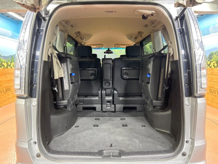 2015 Nissan Serena DAA-HFC26 (UW-69f2a471db24c)[26]