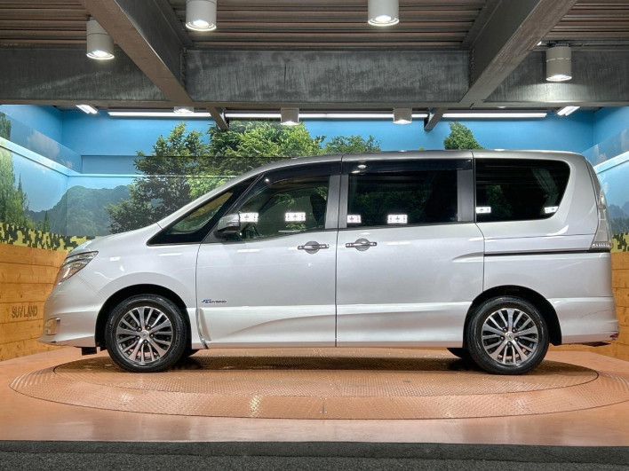 2015 Nissan Serena DAA-HFC26 (UW-69f2a471db24c)[12]