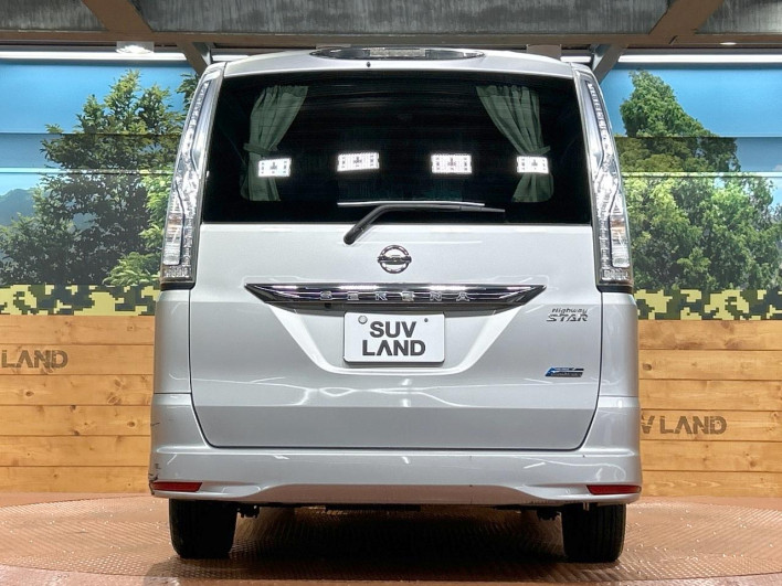 2015 Nissan Serena DAA-HFC26 (UW-69f2a471db24c)[14]