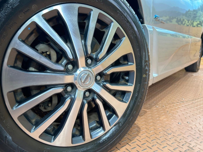 2015 Nissan Serena DAA-HFC26 (UW-69f2a471db24c)[6]