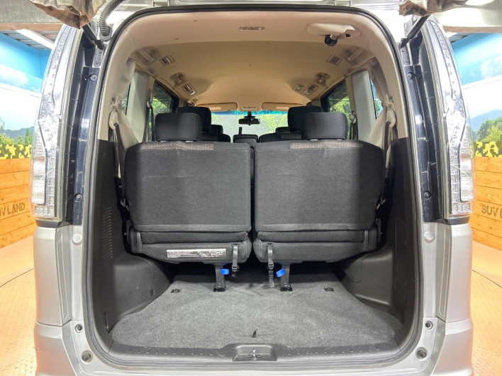 2015 Nissan Serena DAA-HFC26 (UW-69f2a471db24c)[25]