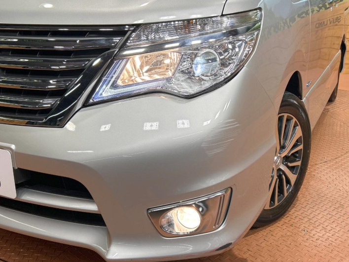 2015 Nissan Serena DAA-HFC26 (UW-69f2a471db24c)[5]