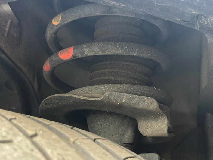 2015 Nissan Serena DAA-HFC26 (UW-69f2a471e68bb)[7]