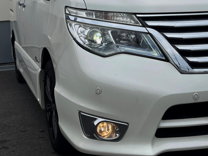 2015 Nissan Serena DAA-HFC26 (UW-69f2a471e68bb)[20]