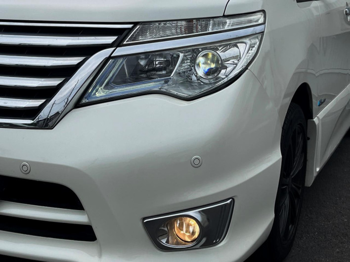 2015 Nissan Serena DAA-HFC26 (UW-69f2a471e68bb)[21]