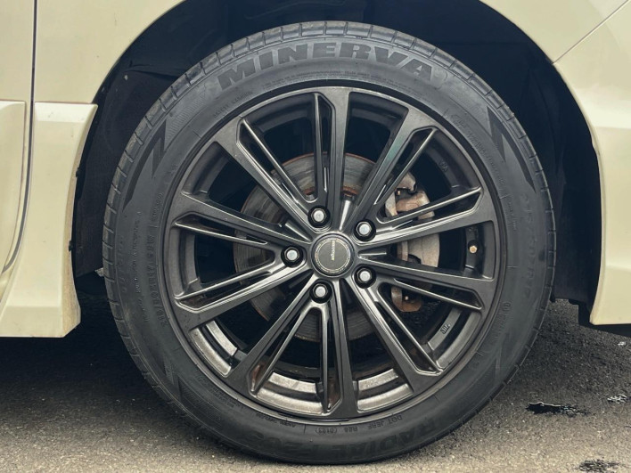 2015 Nissan Serena DAA-HFC26 (UW-69f2a471e68bb)[10]