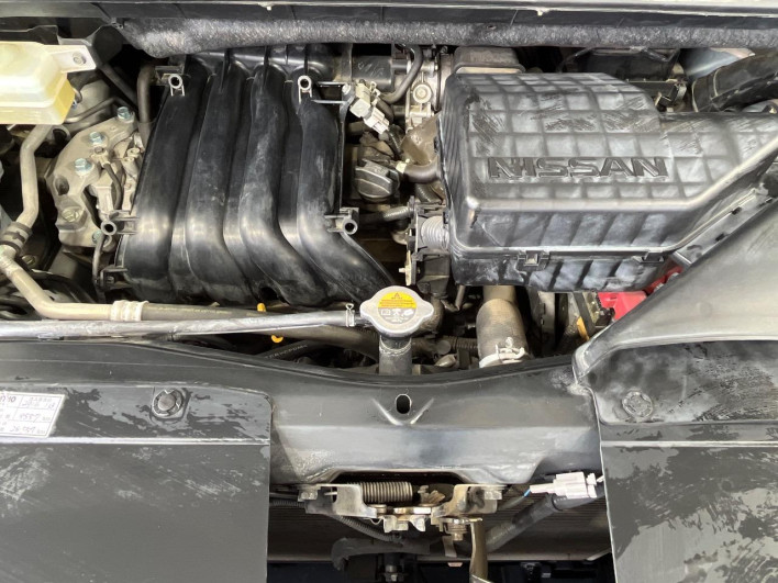 2015 Nissan Serena DAA-HFC26 (UW-69f2a472d5ebb)[21]