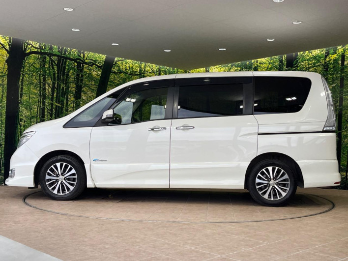 2015 Nissan Serena DAA-HFC26 (UW-69f2a472d5ebb)[11]