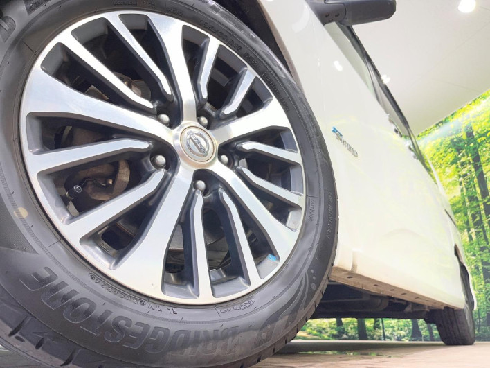 2015 Nissan Serena DAA-HFC26 (UW-69f2a472d5ebb)[13]