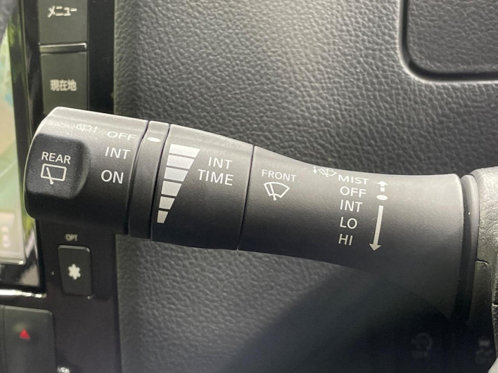 2016 Nissan Serena DAA-HFC26 (UW-69f2a47390052)[21]